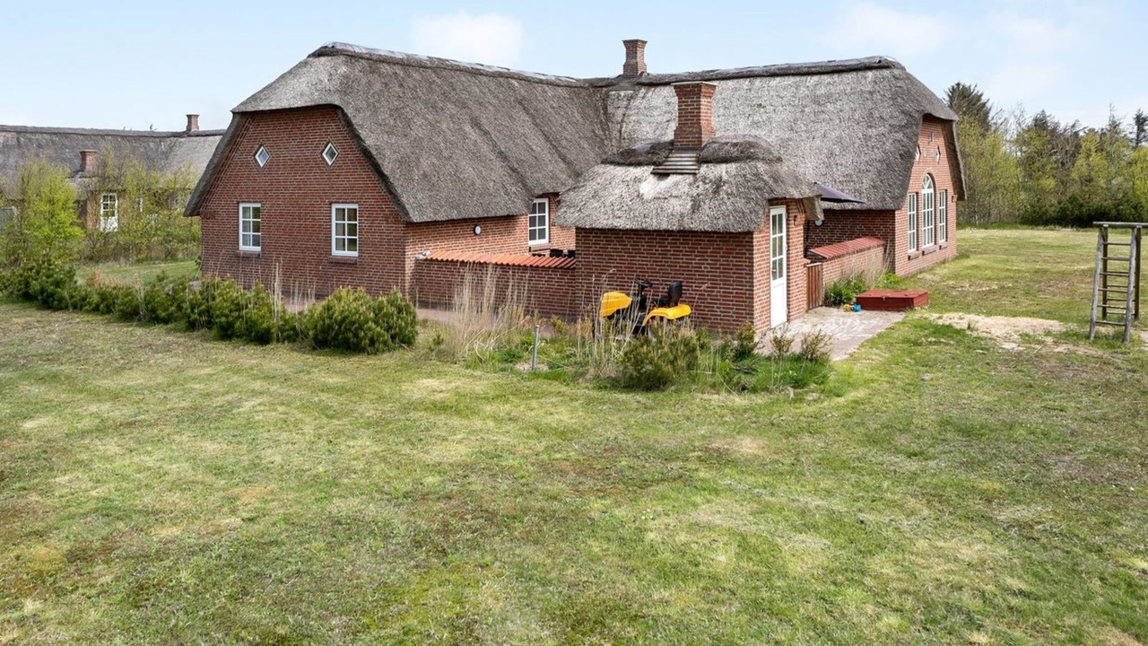 Photo of Others in Øby