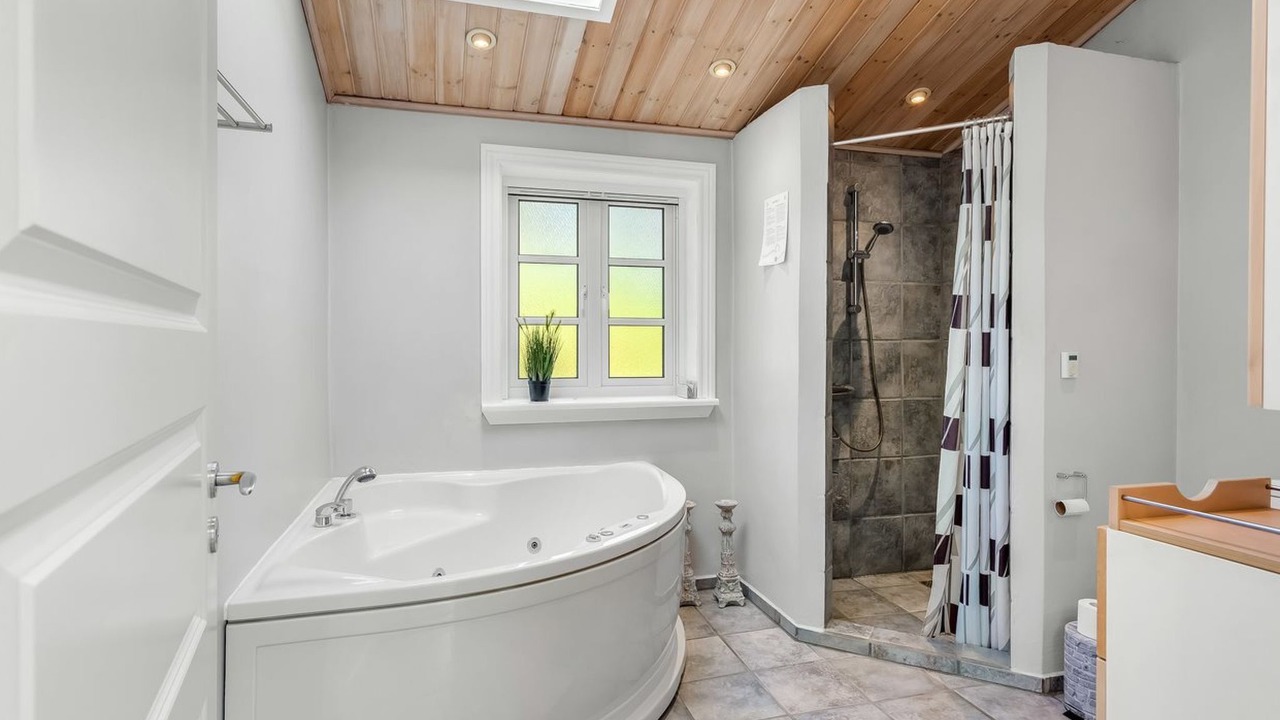 Photo of Bathroom in Sonder Bork