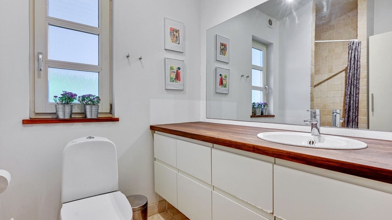 Photo of Bathroom in Helberskov