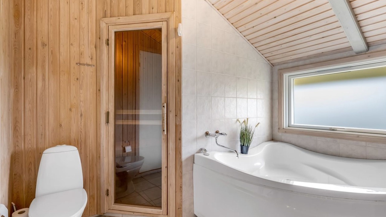 Photo of Bathroom in Nørre Lyngvig