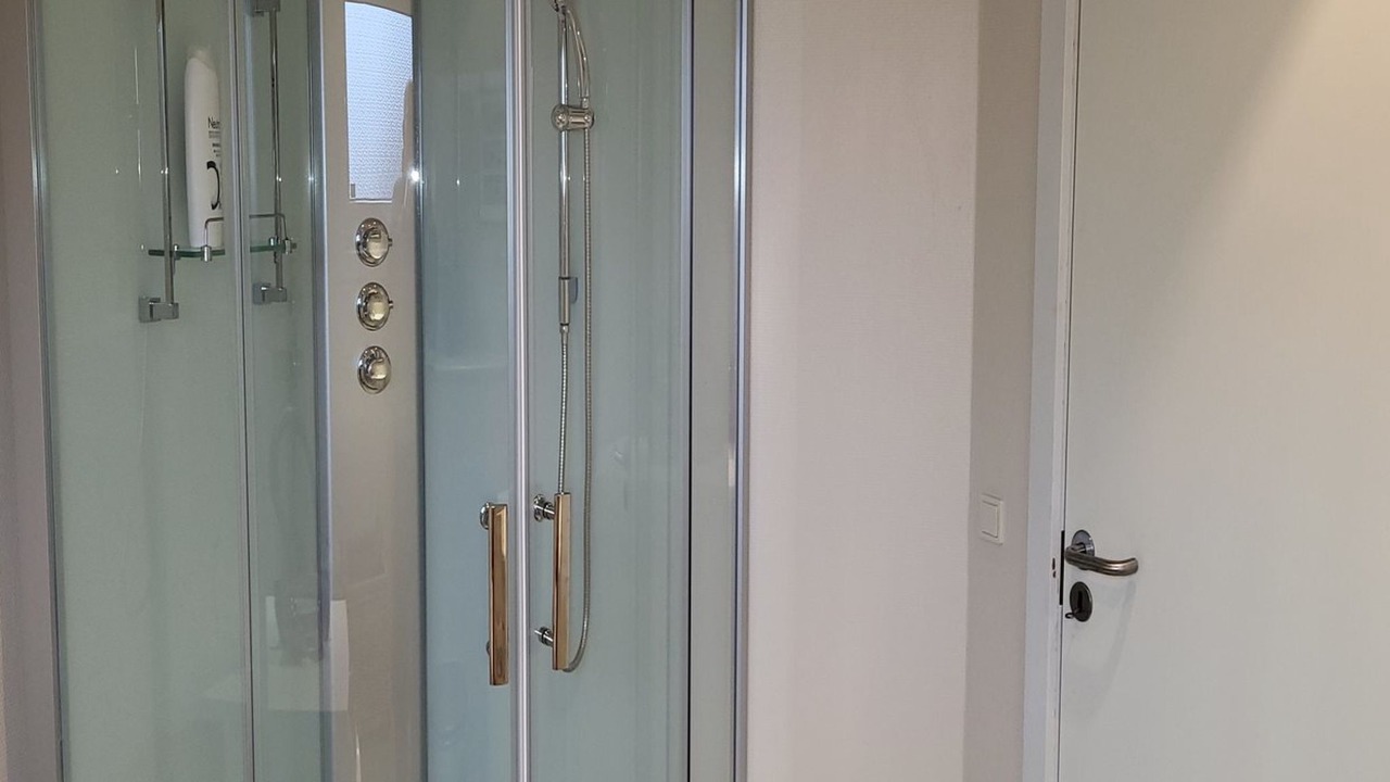 Photo of Bathroom in Hou