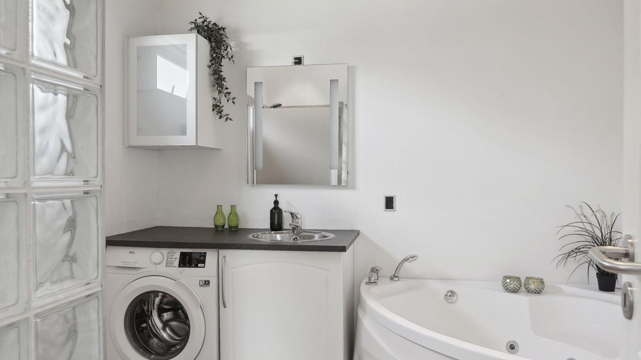 Photo of Bathroom in Hou