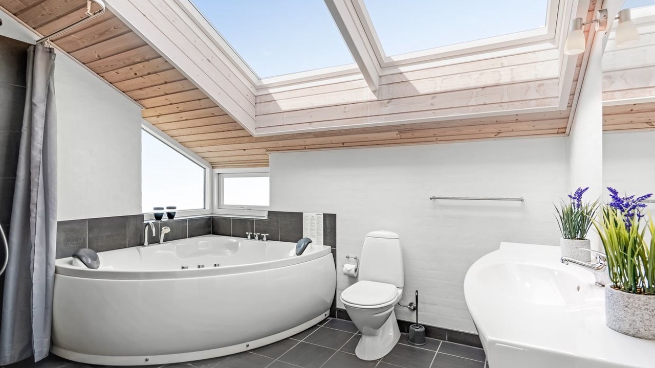 Photo of Bathroom in Klitmoller