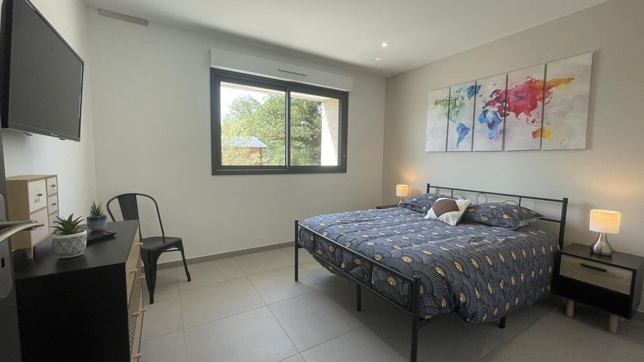 Photo of Bedroom in Couzon