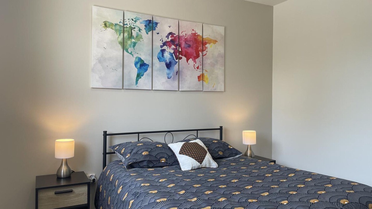 Photo of Bedroom in Couzon