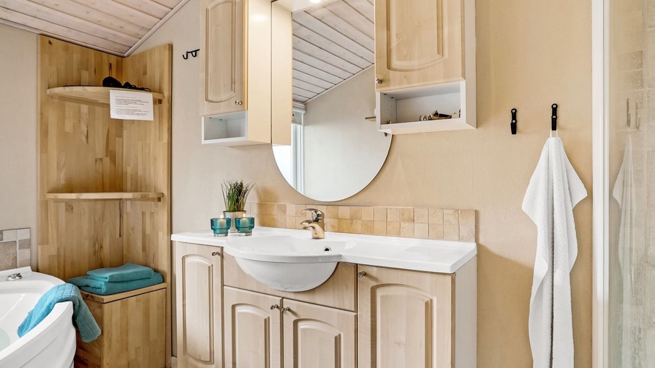 Photo of Bathroom in Hou