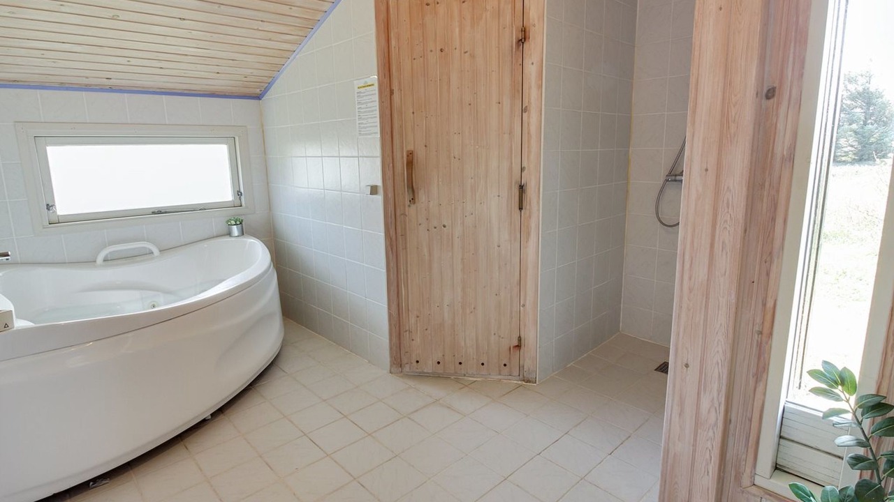 Photo of Bathroom in Houvig Strand