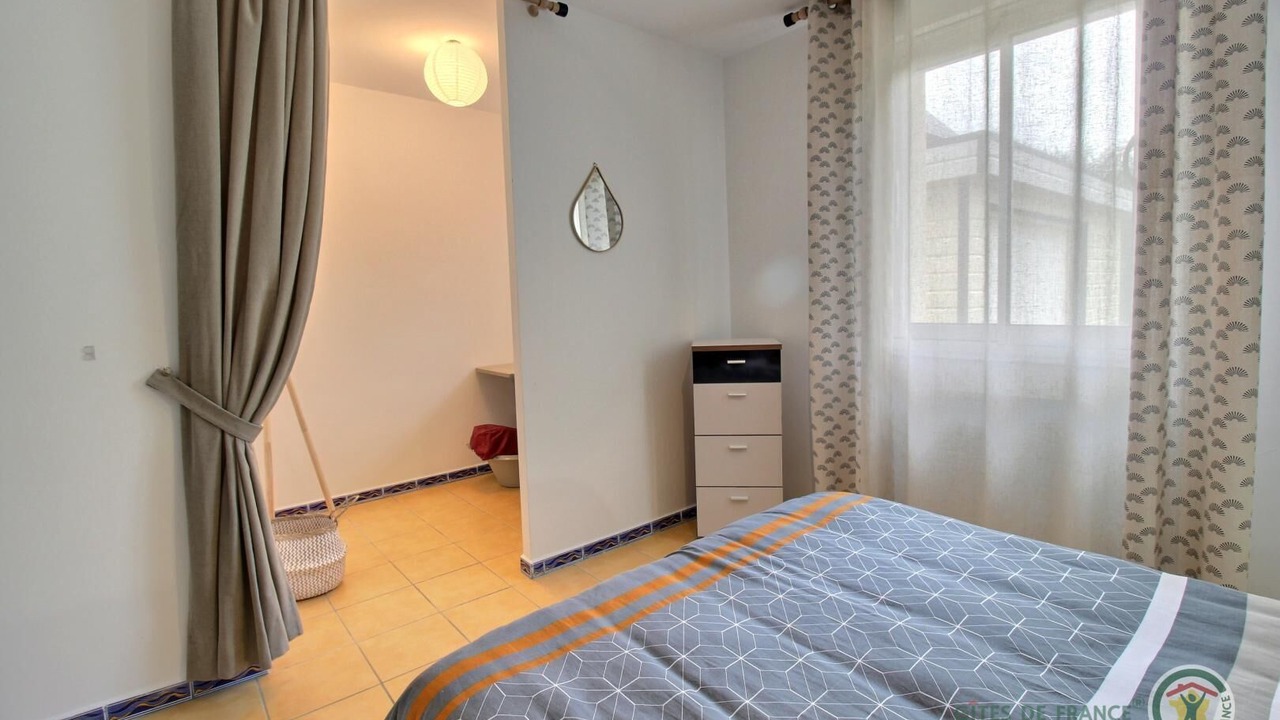 Photo of Bedroom in Lannion