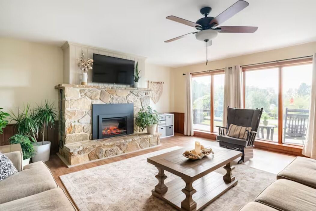 Photo of Livingroom in New Holland