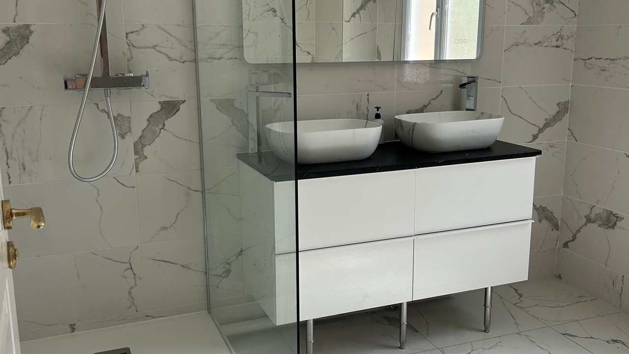 Photo of Bathroom in Montcorbon