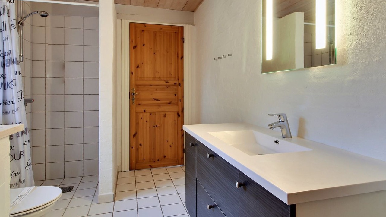 Photo of Bathroom in Sønderstrand
