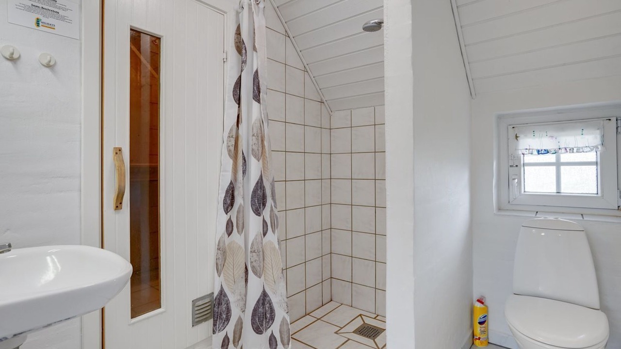 Photo of Bathroom in Havneby