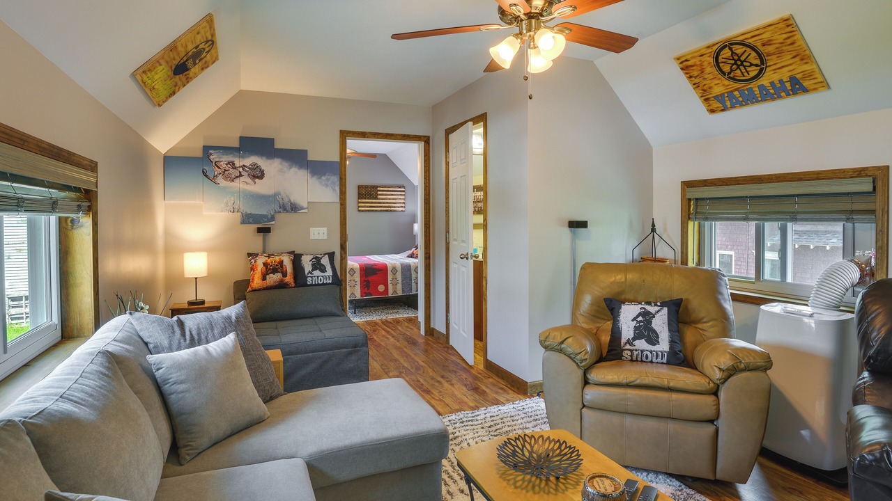 Photo of Livingroom in Lyons Falls