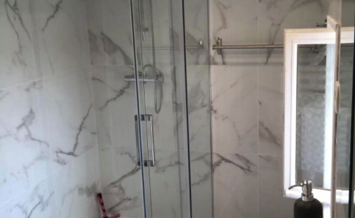 Photo of Bathroom in Maillezais