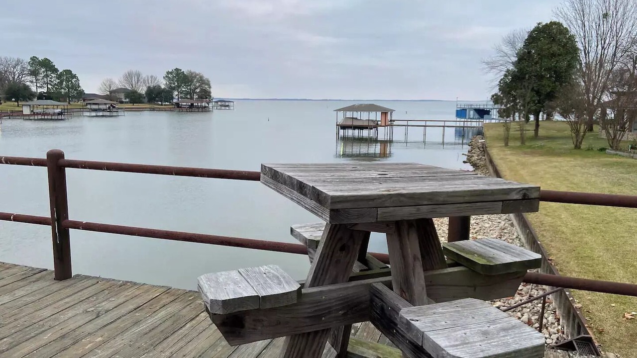 Photo of Outdoor in Cayuga