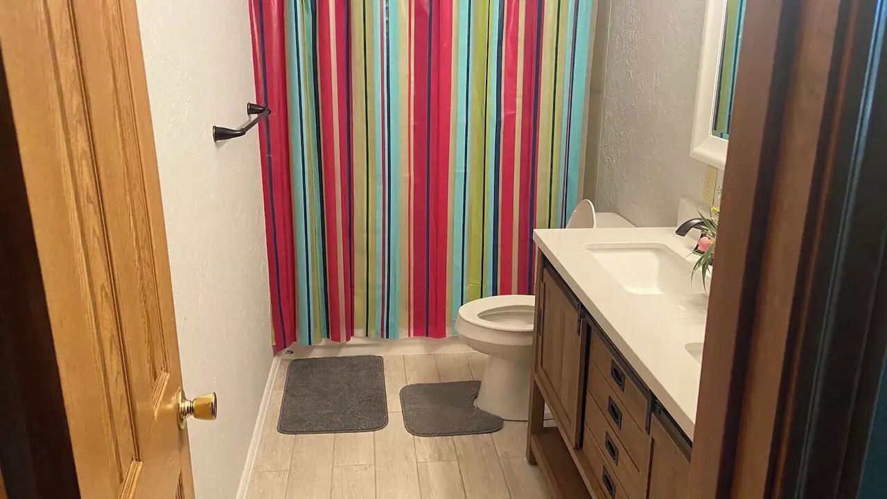 Photo of Bathroom in Cayuga