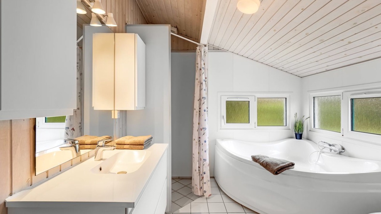 Photo of Bathroom in Nørre Lyngvig