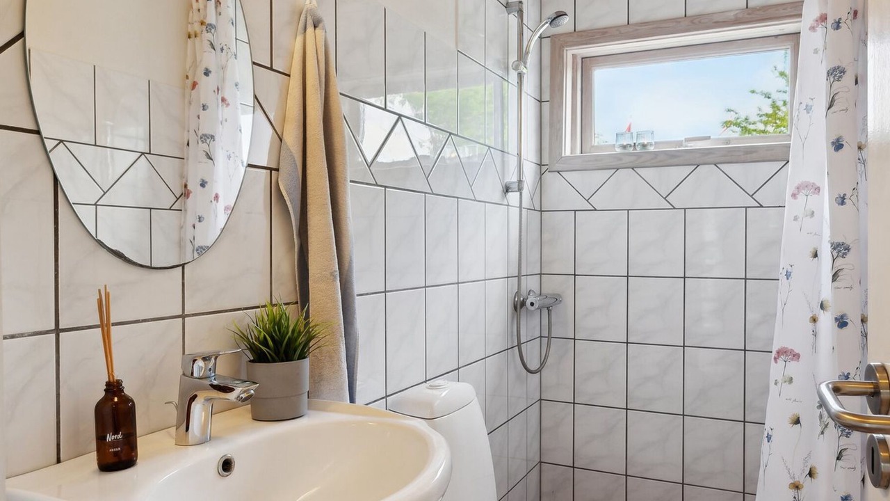 Photo of Bathroom in Karrebksminde