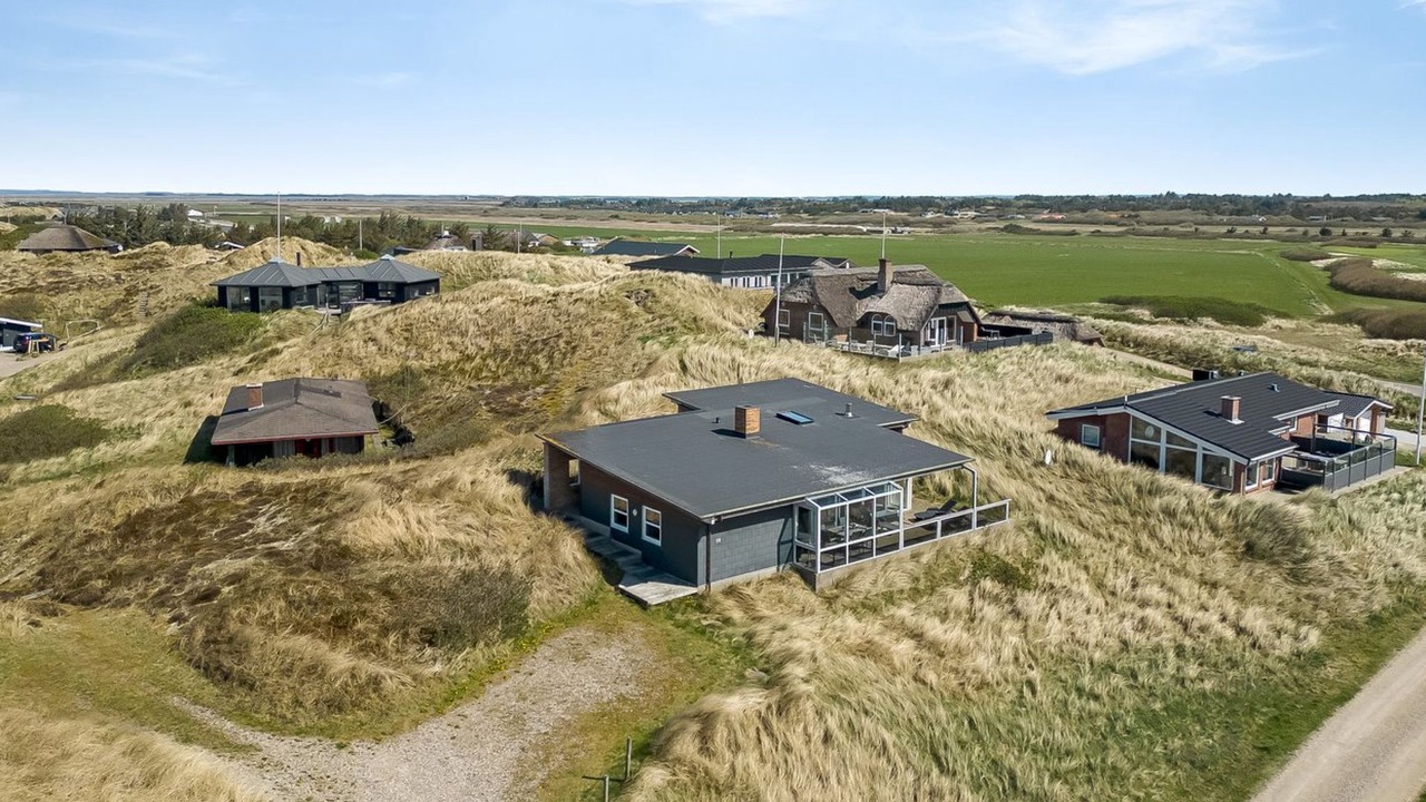 Photo of Others in Houvig Strand