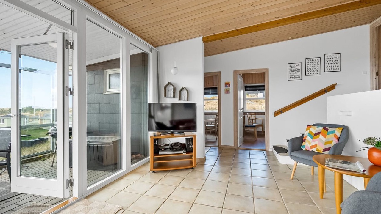 Photo of Livingroom in Houvig Strand