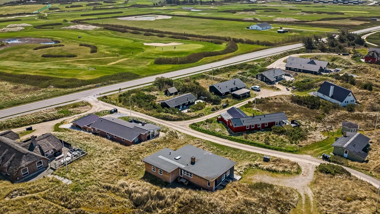 Photo of Others in Houvig Strand