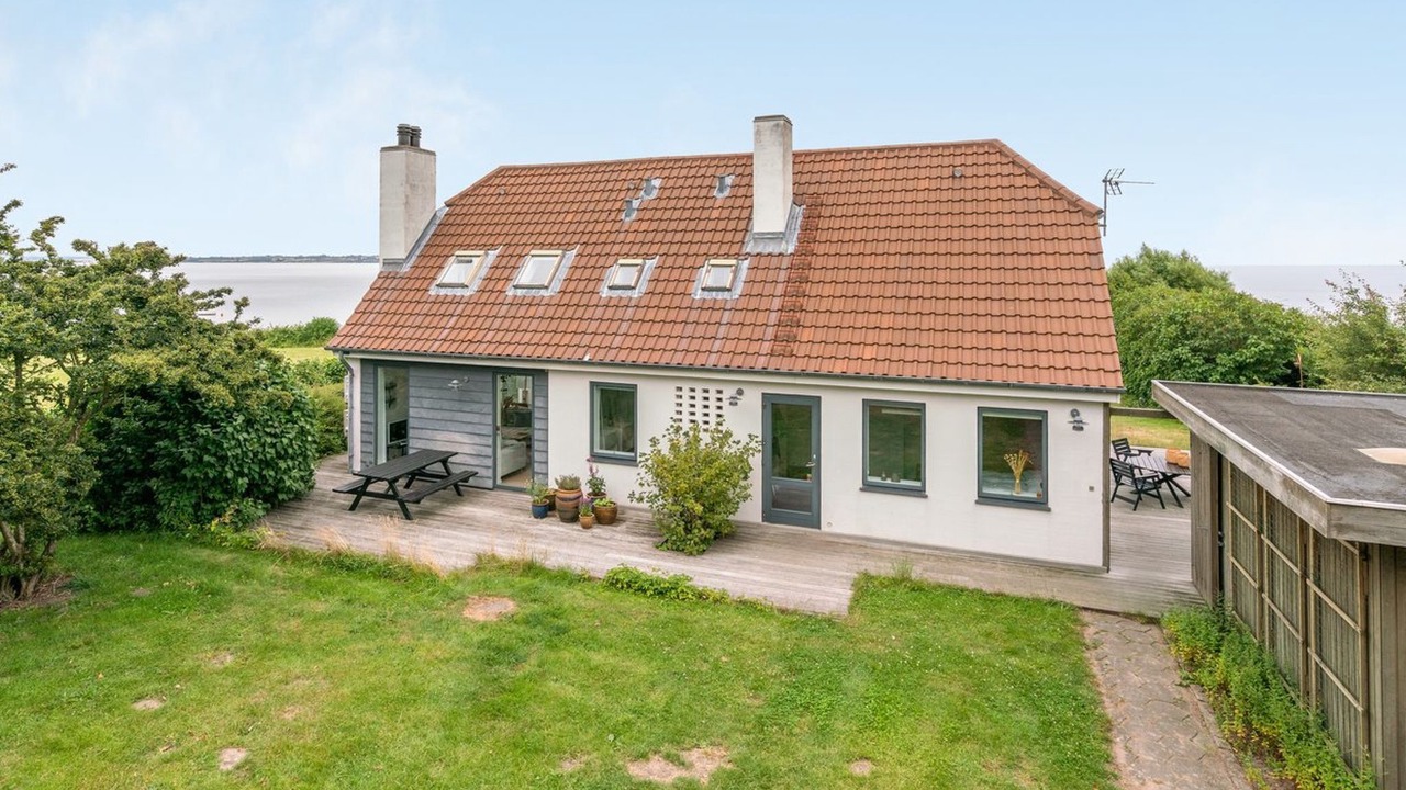 Photo of Others in Helnæs By