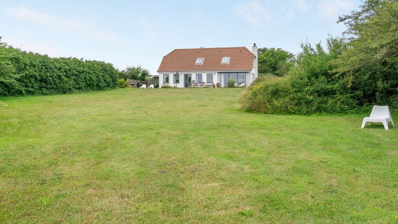 Photo of Others in Helnæs By