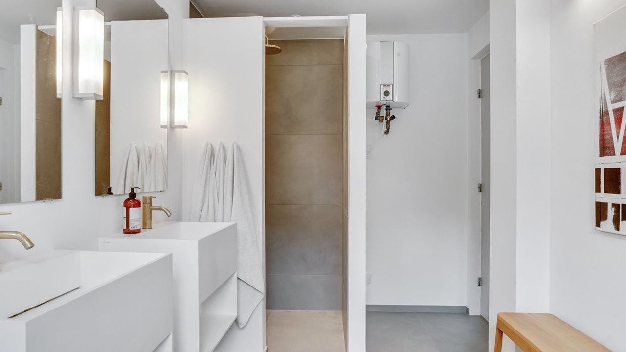 Photo of Bathroom in Helnæs By