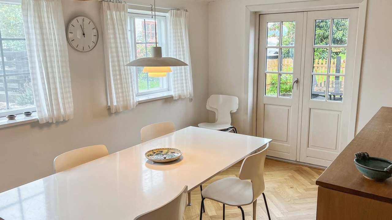 Photo of Bedroom in Listed