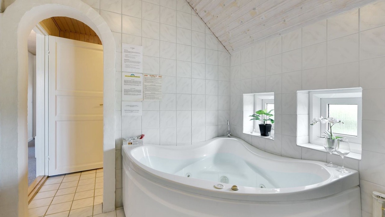Photo of Bathroom in Kryle