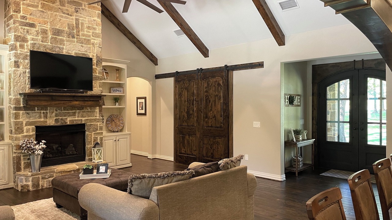 Photo of Livingroom in Canton