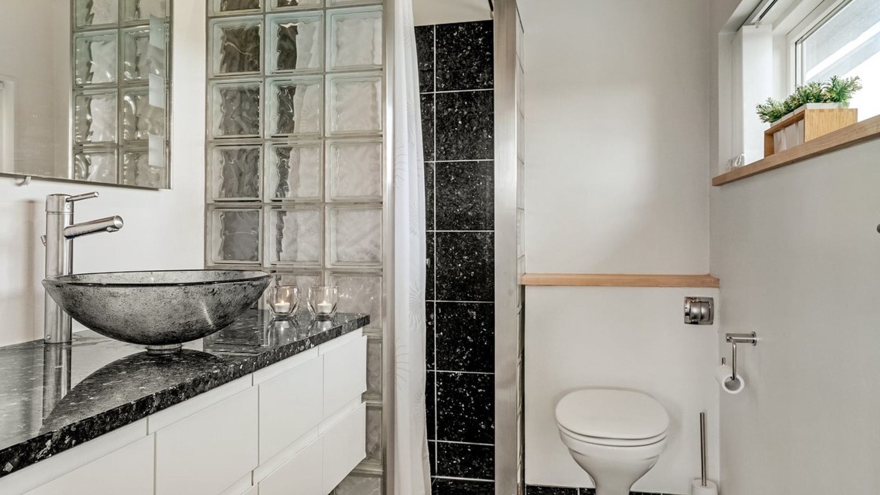 Photo of Bathroom in Saltum