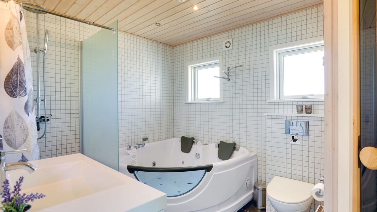 Photo of Bathroom in Spodsbjerg