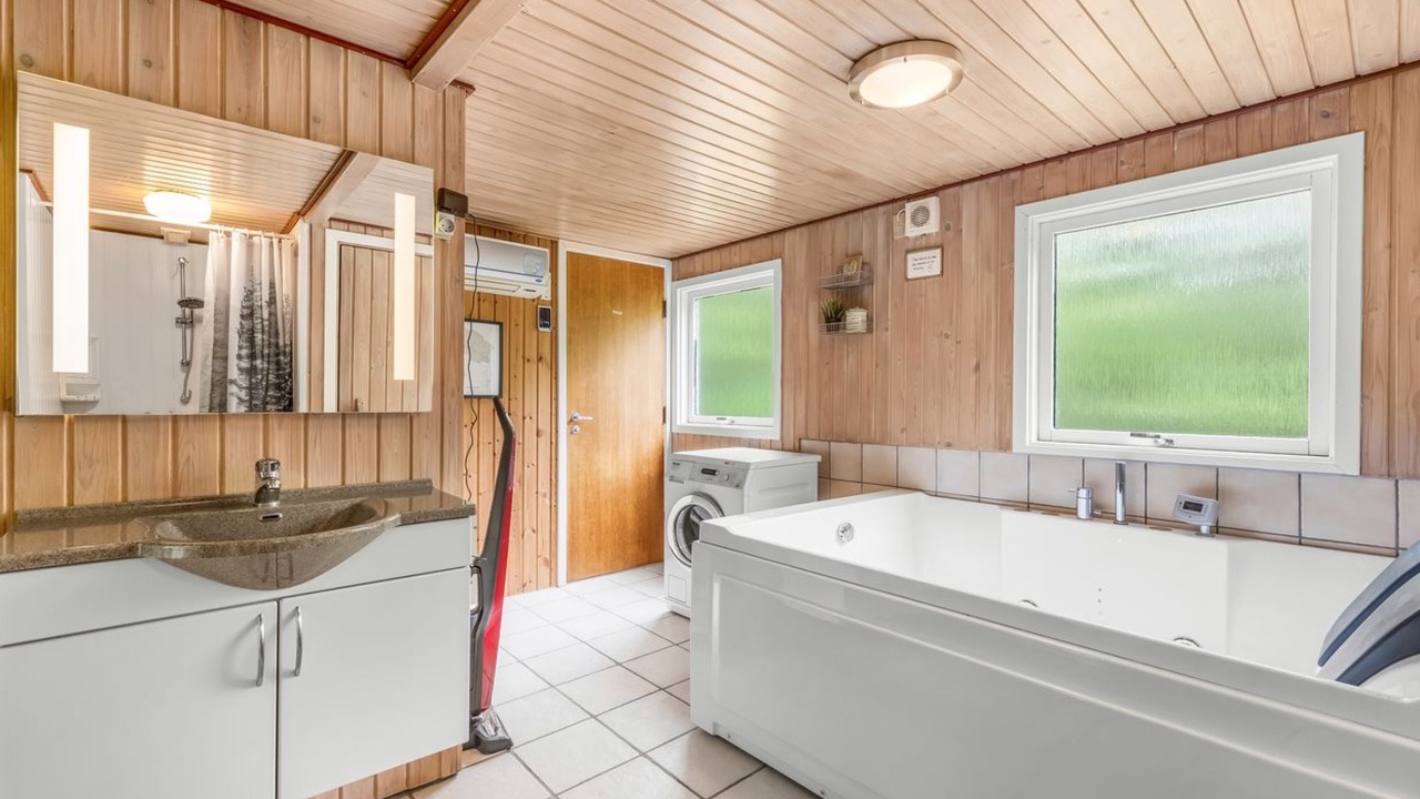 Photo of Bathroom in Lodbjerg Hede