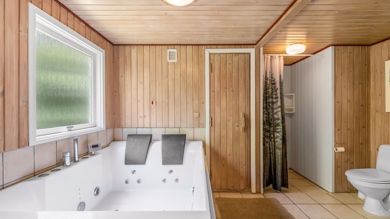 Photo of Bathroom in Lodbjerg Hede