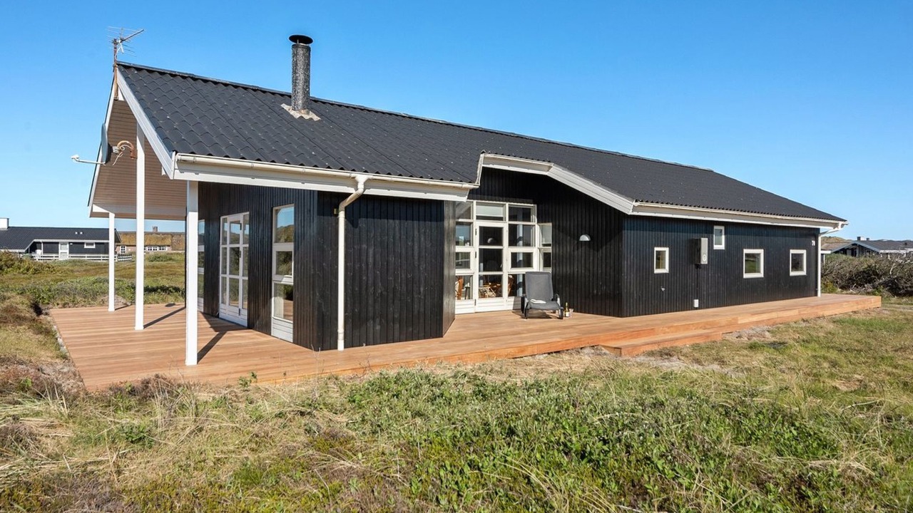 Photo of Others in Houvig Strand