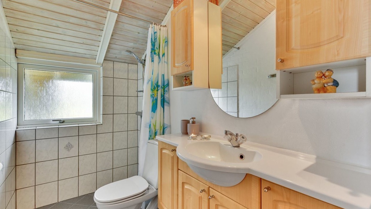 Photo of Bathroom in Haurvig