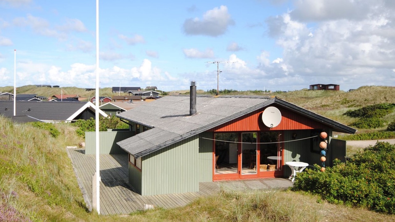 Photo of Others in Houvig Strand