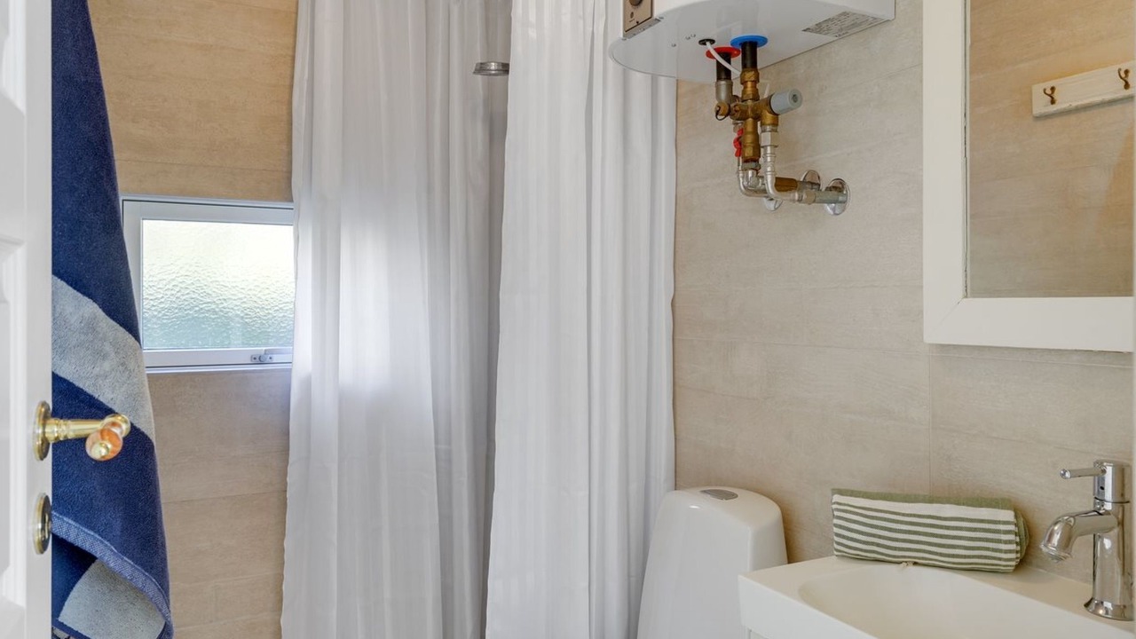 Photo of Bathroom in Næs
