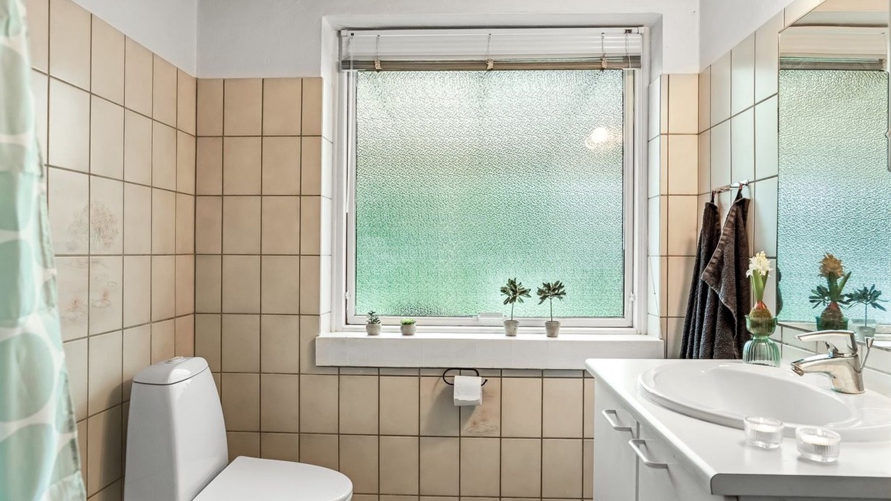 Photo of Bathroom in Lokken