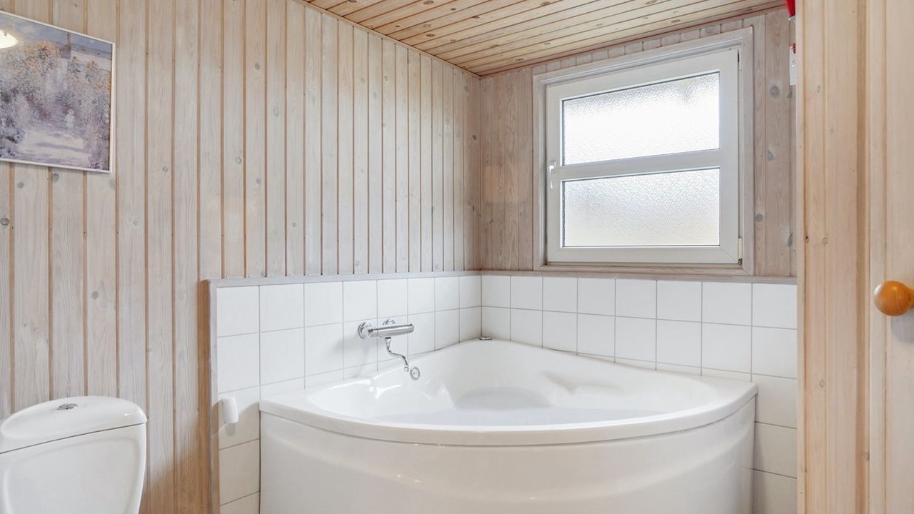 Photo of Bathroom in Haurvig