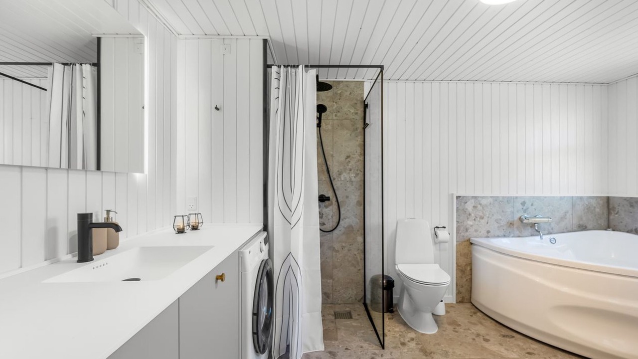 Photo of Bathroom in Haurvig