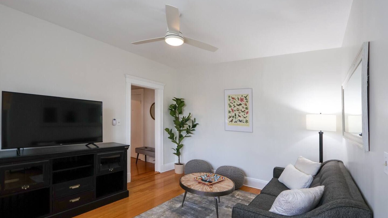 Photo of Bedroom in Cleveland Circle