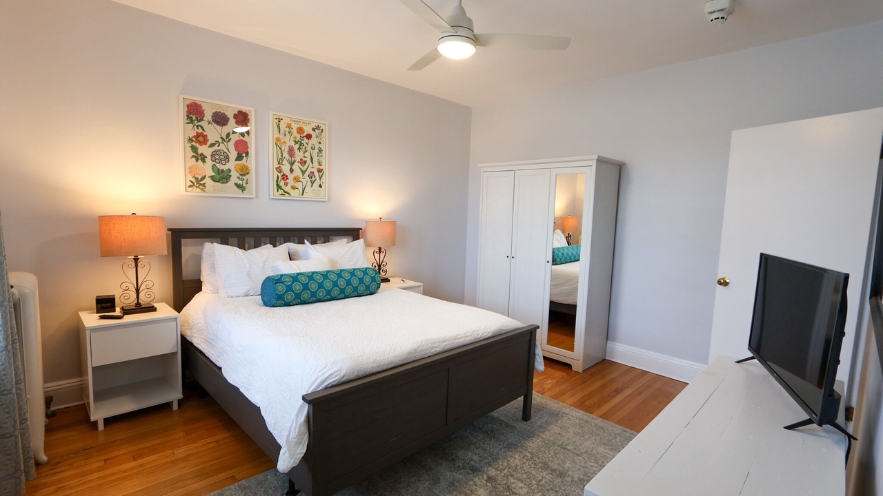 Photo of Others in Cleveland Circle