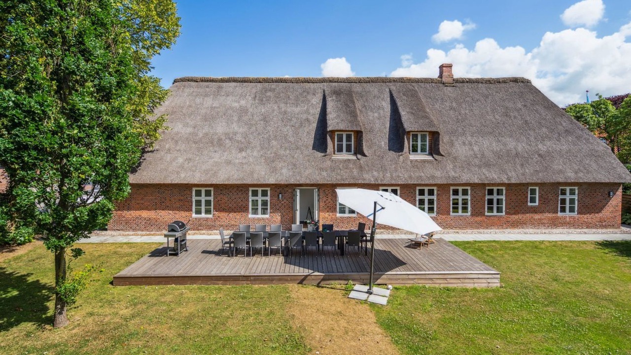 Photo of Others in Hojer