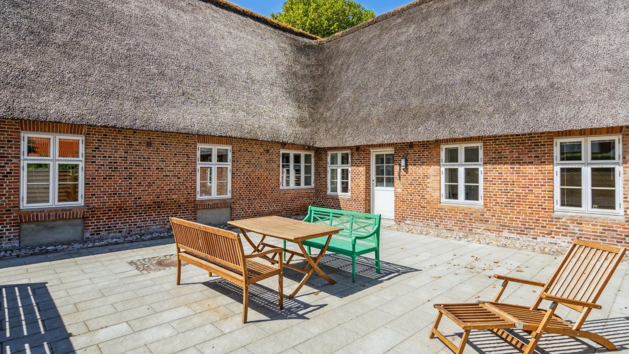 Photo of Others in Hojer