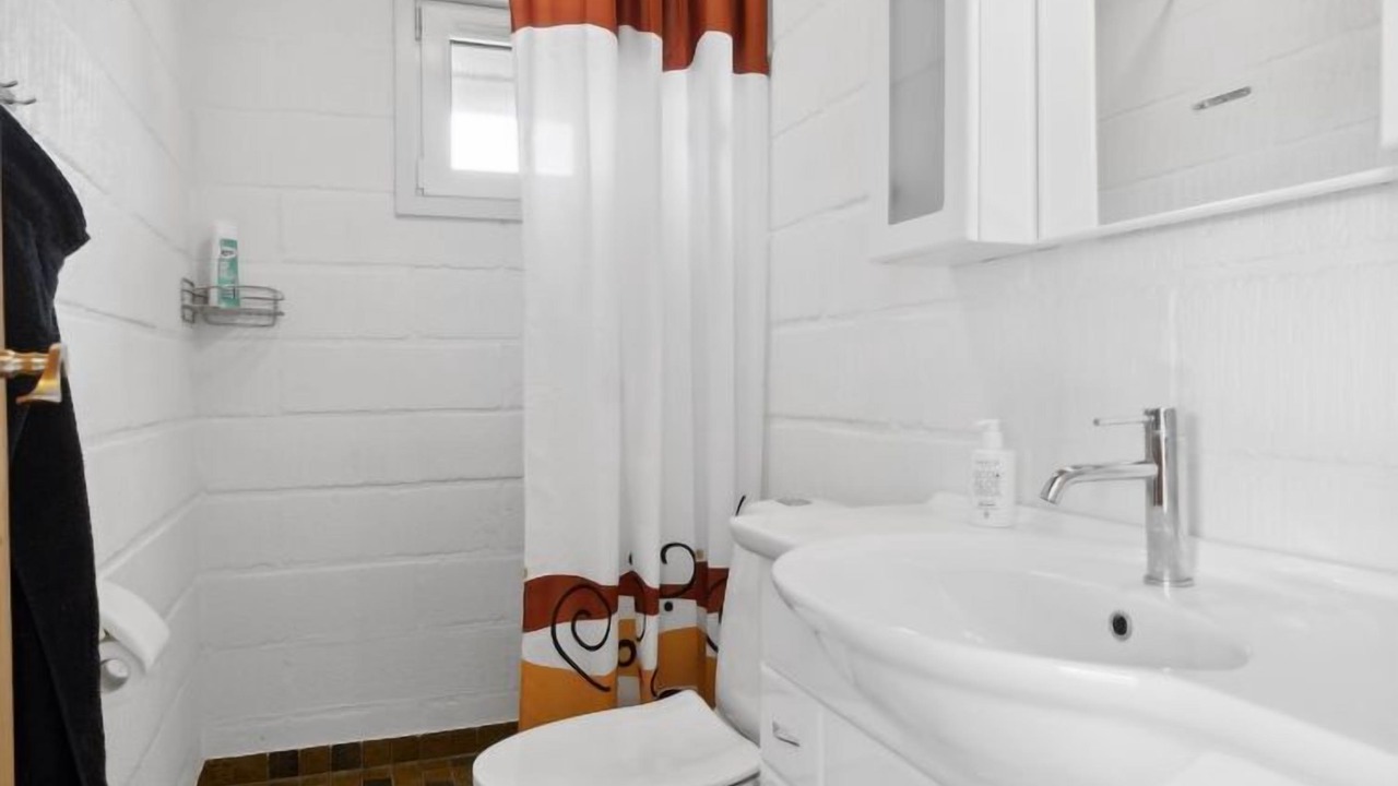 Photo of Bathroom in Fur