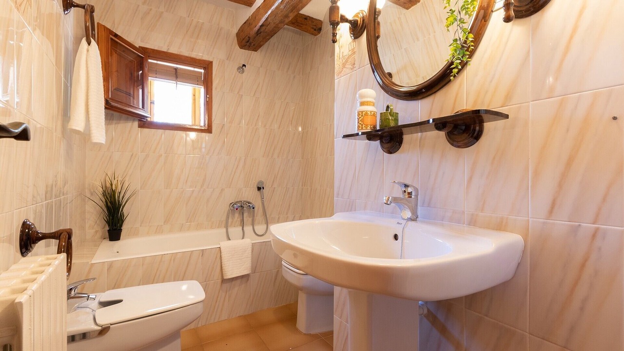 Photo of Bathroom in El Montmell