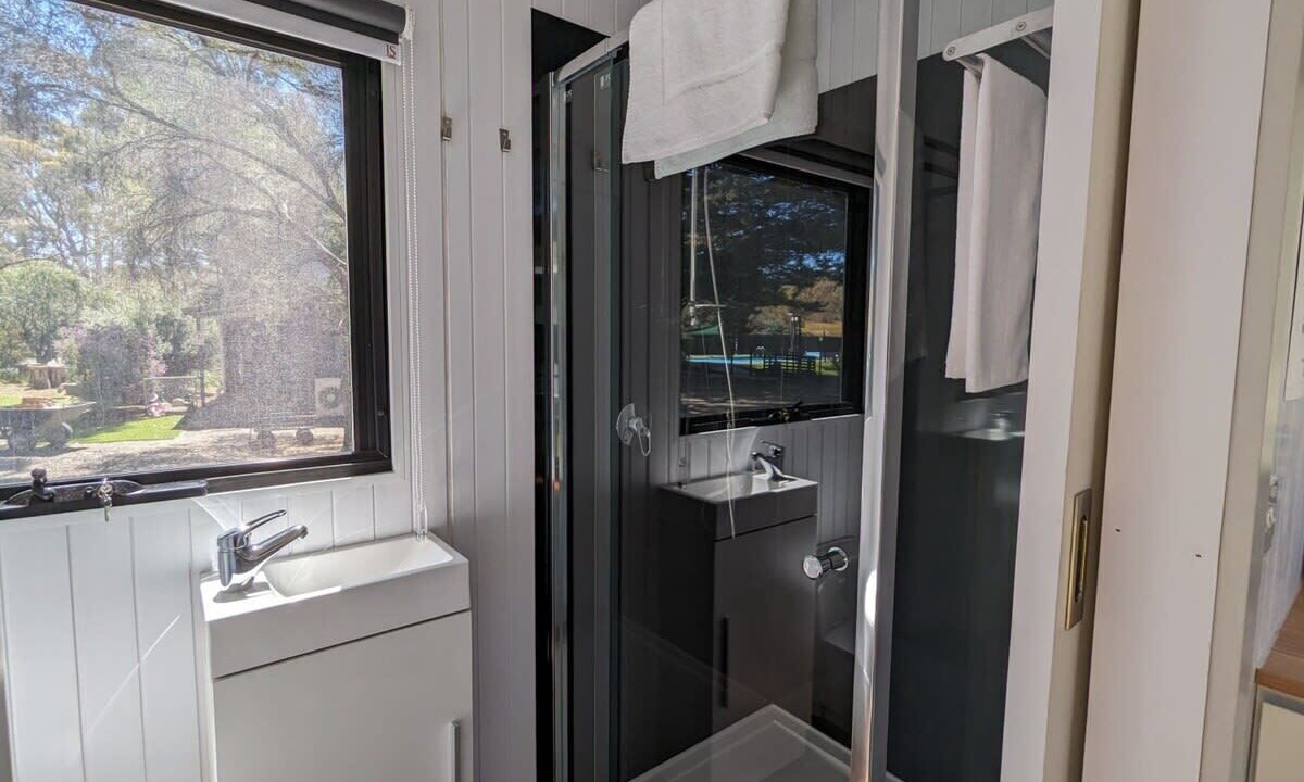 Photo of Bathroom in Dadswells Bridge