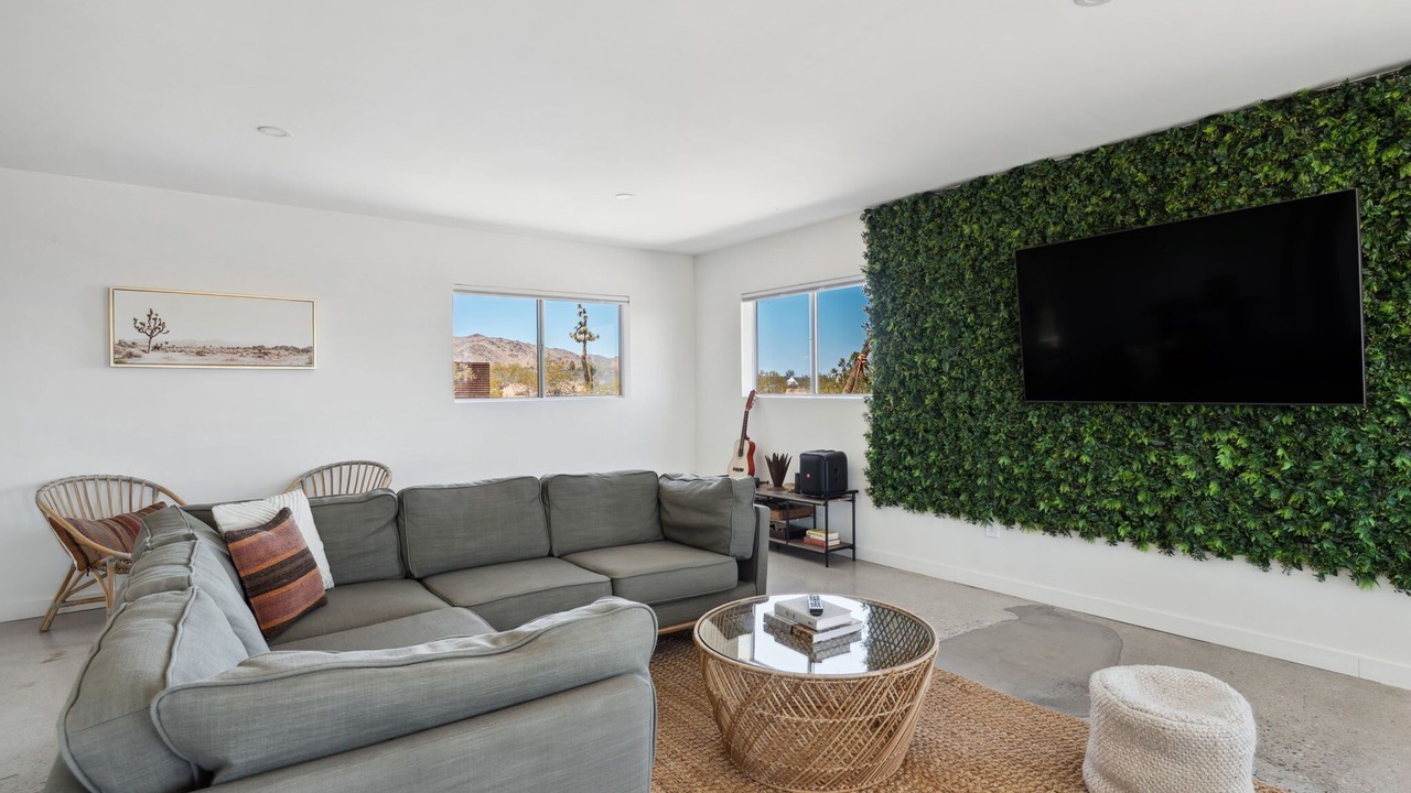 Photo of Livingroom in Landers